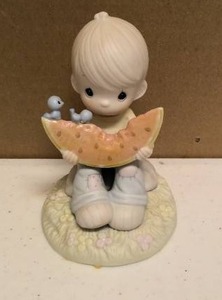 lot 268 image: Precious Moments Figurine Water -Meloncholy Day Without You Item#521515