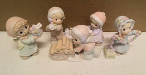 lot 288 image: Precious Moments Figurine set of 5  item#456217, 456217, 272833, 531871, unknown#
