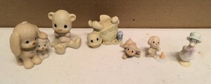 lot 302 image: Precious Moments Figurine vintage animals Item#456217, 520764 puppy love, Item#E-9376A, Item#531014, Item#456217