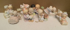 lot 309 image: Precious Moments Figurine Vintage Ornaments Item#525324, Item#587796, item#522937, item#878855, item#456268, item#272736, item#730084, item#183911