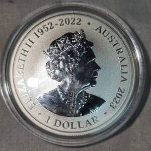 lot 71 image: 2023 $1 Humpback Whale 1 oz Silver Round