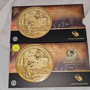 lot 75 image: 2019 Native American $1 Coin and Currency Set