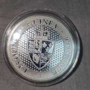 lot 99 image: 1.25oz Guina Silver Round