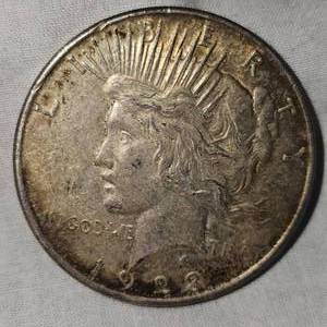 lot 35 image: 1923 D Peace Dollar $1