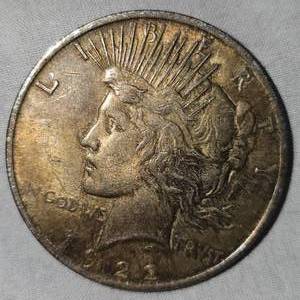 lot 39 image: 1922 Peace Dollar $1