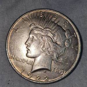 lot 19 image: 1922 Peace Dollar $1 AU wToning