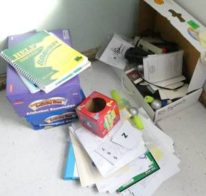 lot 31 image: Rm 206 -  Group of teaching materials