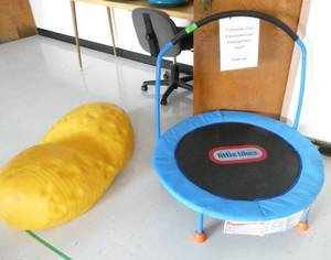 lot 40 image: Rm 206 - trampoline and fitball