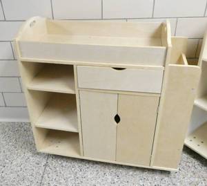 lot 42 image: by Rm 206 - changing table 34x15x34