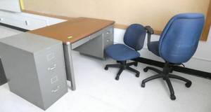 lot 45 image: Rm 204 - Steel desk, file cabinet, 2 chairs, floor mat