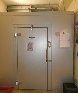lot 69 image: Rm 202 - Walk-in Freezer 98 wide 96 tall 93 deep Mfd Nov 2022