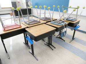 lot 161 image: Rm 216 - 6 desks and chairs