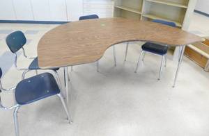 lot 175 image: Rm 217 - half moon desk and 4 chairs