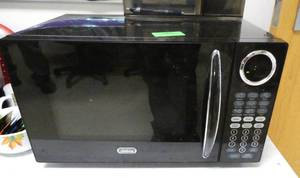 lot 186 image: ECFE - Sunbeam microwave