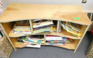 lot 215 image: ECFE - bookcase filled with books