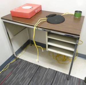 lot 226 image: ECFE - Two desks