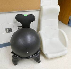 lot 354 image: Rm 111B - Bounce chair and rocker chair