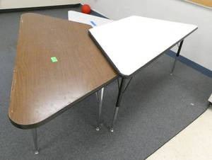 lot 372 image: Rm 113 - 3 kids tables