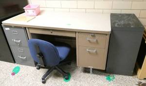 lot 385 image: by Rm 110 -steel desk, 2 file cabinets and chair