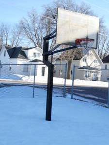 lot 130 image: outside - adjustable height basketball hoop