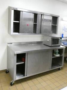 lot 94 image: K - Stainless cabinet and prep table