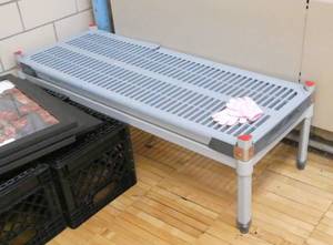 lot 104 image: Rm 202 - Metro dunnage rack