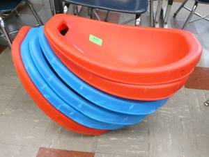 lot 428 image: Rm 105 - 6 rocker seats