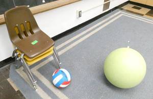 lot 432 image: Rm 108 - 3 chairs, soccer ball, bouncy chair, bookshelf, mirror, rug