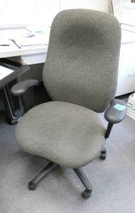 lot 515 image: Office - Two office chairs
