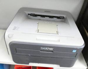 lot 496 image: Rm 102 - Brother HL-2140 laser printer