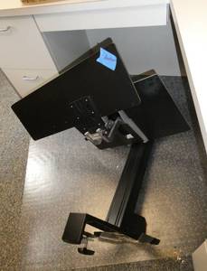 lot 527 image: Office - Ergotron monitor and keyboard riser