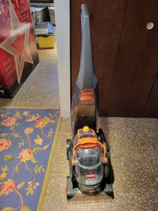 lot 266 image: Bissell ProHeat 2X Lift-Off Pet Carpet Cleaner
