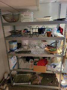 lot 268 image: Large Collection of Assorted Kitchenware, Dishes, and Bakeware