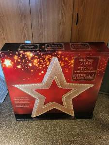 lot 273 image: Gold Tinsel LED Star Outdoor Decoration with Stand