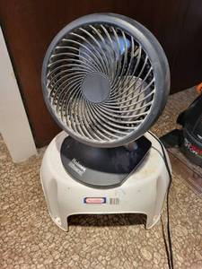 lot 274 image: Holmes Blizzard Oscillating Table Fan