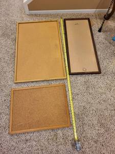 lot 264 image: Set of 3 Framed Cork Bulletin Boards Assorted Sizes