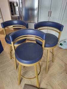 lot 296 image: Set of 3 Blue and Gold Swivel Bar Stools with Curved Backs