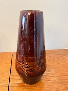lot 40 image: Vintage Brown Glazed Pottery Vase with Geometric Design, 10 Inch