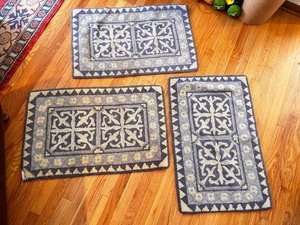 lot 57 image: Set of 3 Blue and Cream Patterned Wool Accent Rugs