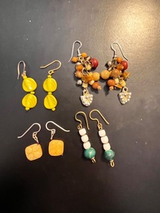 lot 86 image: Set of 4 Pairs of Colorful Dangle Earrings