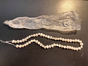 lot 93 image: Pearl Bead Necklace Strand and Silver Ring in Gift Box