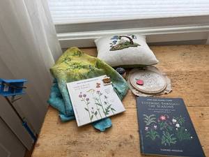 lot 123 image: Stitching Through the Seasons - Yumiko Higuchi Embroidered Wildflowers Book Set with Fabrics