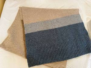lot 130 image: Knitted Blankets - Gradient Color-Block Throw & Beige Ribbed Throw (Lot of 2)