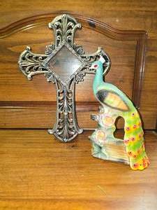 lot 89 image: Peacock and Cross