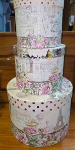 lot 99 image: stacking hat boxes (3)