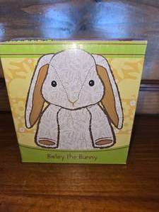 lot 109 image: NIB- Bailey the Bunny Scentsy