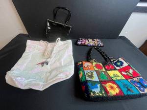 lot 38 image: Collection of 4 Womens Handbags and Purses Including Victorias Secret and Vintage Styles