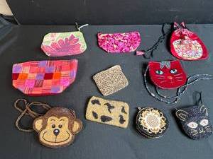 lot 59 image: Collection of Beaded and Fabric Coin Purses, Pouches, and Small Bags