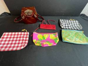 lot 72 image: Collection of 6 Cosmetic Bags and Small Pouches Assorted Styles