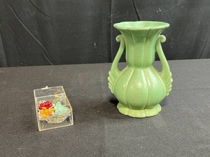 lot 134 image: Haeger Green Double-Handled Vintage Vase and Glass Fruit Trinket Set
